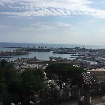 Casa Eugenio Montale Bed & Breakfast Genova