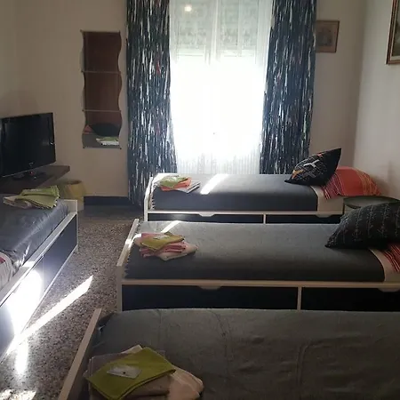 Casa Eugenio Montale Bed & Breakfast Genova